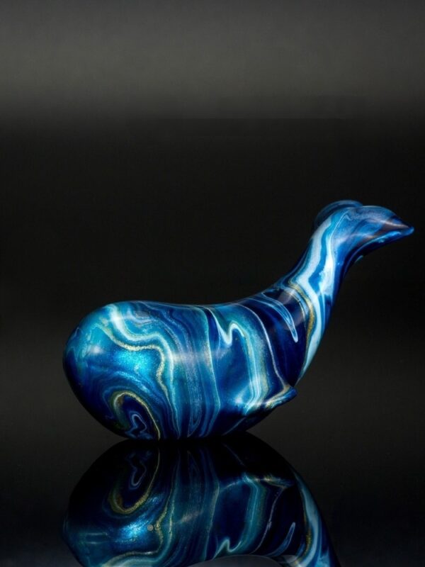 Whale Fall Lacquer Figurine - Image 3