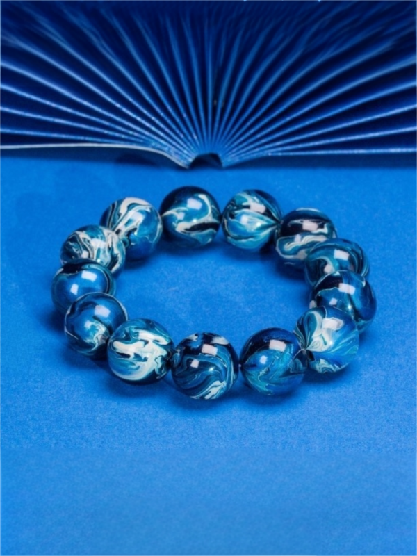 leisure Lacquer Bracelet - Image 3