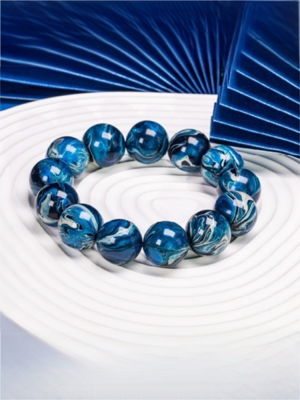 leisure Lacquer Bracelet - Image 2