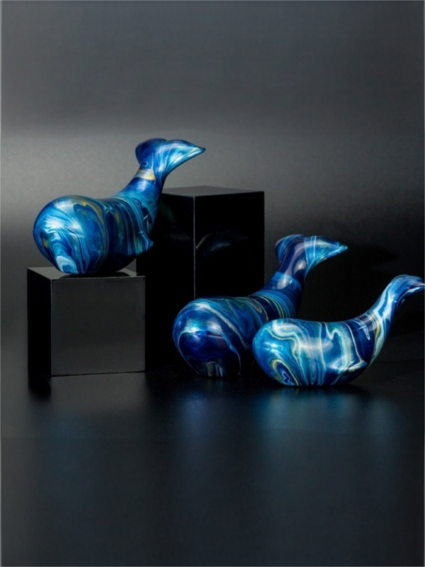 Whale Fall Lacquer Figurine - Image 5