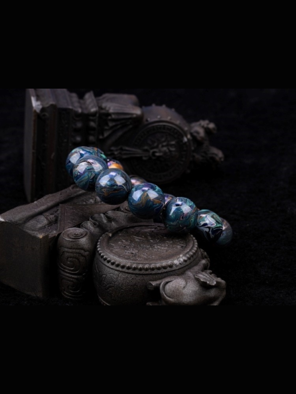 Divine Beast Qilin Lacquer Bracelet - Image 6