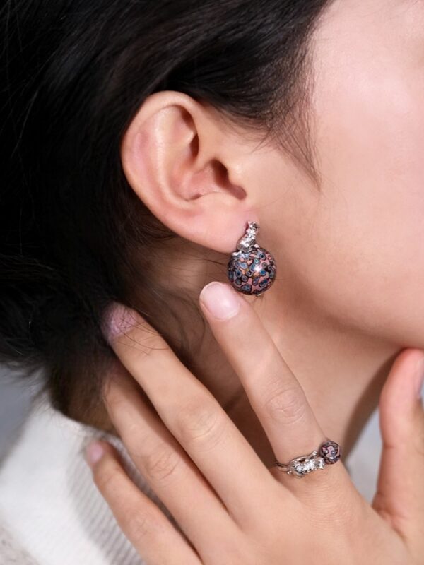 Suya Hua Lacquer Earrings - Image 7