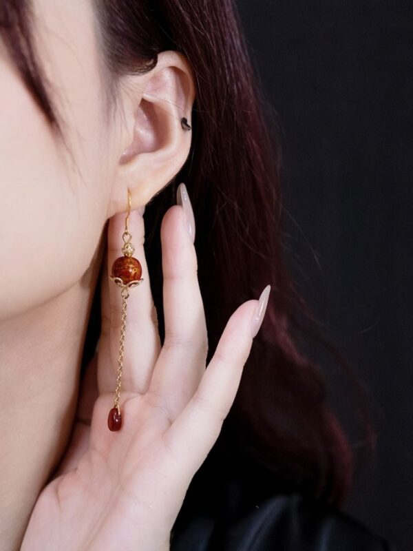 Fo Lian Lan Lacquer Earrings - Image 8