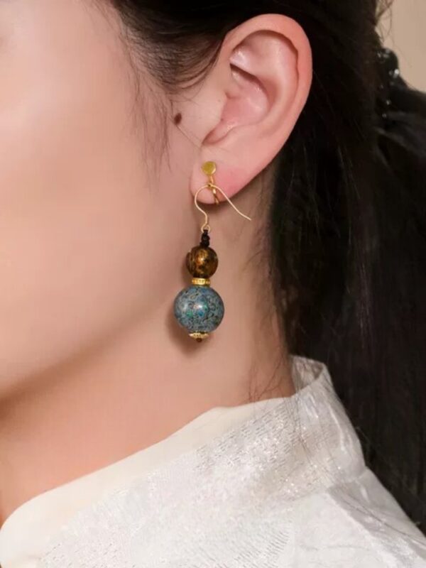 Firefly lacquer Earrings - Image 5