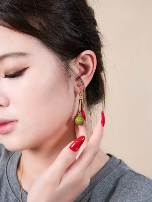 Chang Le Yue Lacquer Earrings - Image 3