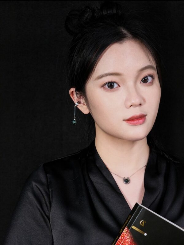 Liyu Xiao Lacquer Earrings - Image 6