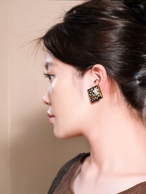 Chiqiangxin Lacquer Earrings - Image 6